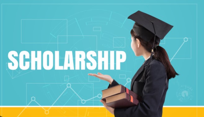 10 Best Online Scholarship Platforms for Students in 2025